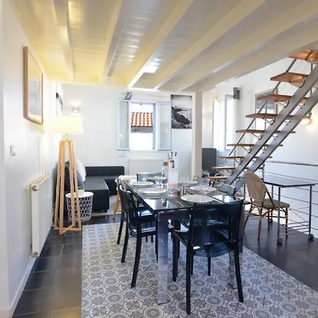 Duplex Voltaire Modern - 3 Bedrooms - Citycenter And - Wifi Lägenhet Biarritz