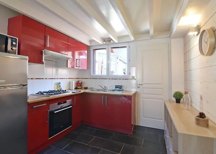 Duplex Voltaire Modern - 3 Bedrooms - Citycenter&beach - Wifi *